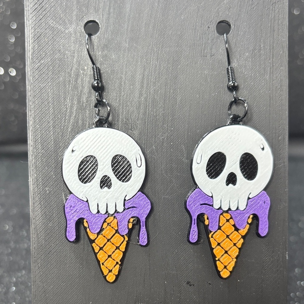 Skull Ice Cream Cone Halloween Earrings 💀🍦🖤